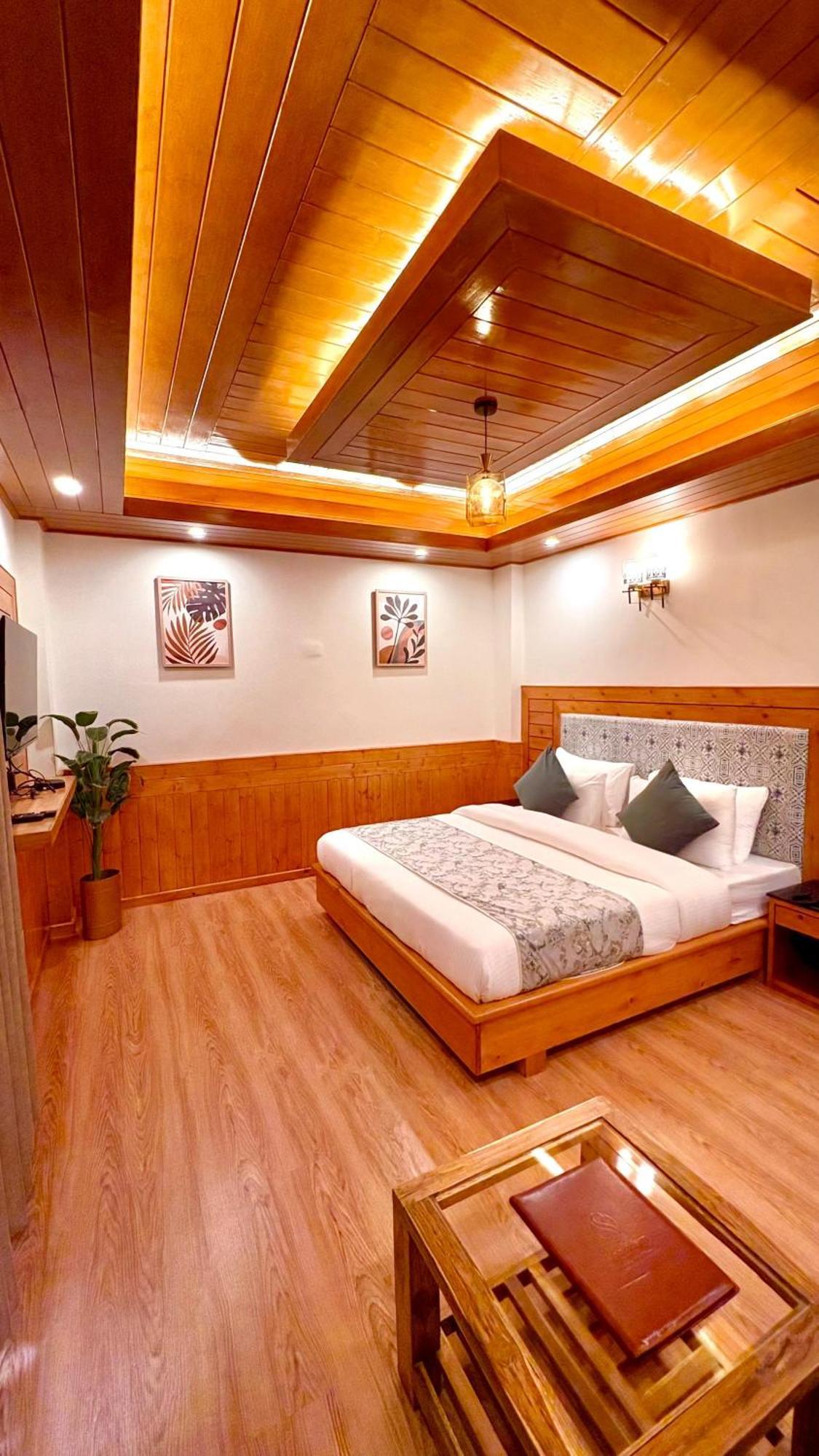 Sparklyn View Luxe