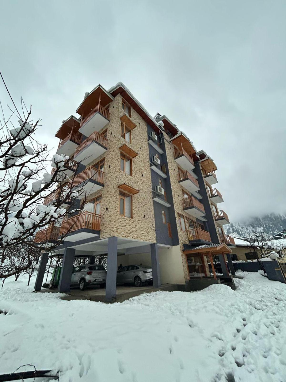Hotel Sparklyn View Luxe Manali (Himachal Pradesh)